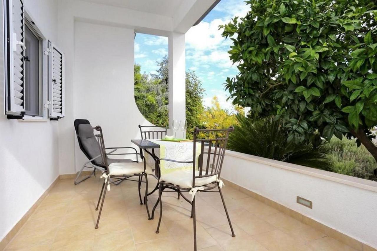 Apartments Frano Seget Vranjica Bagian luar foto