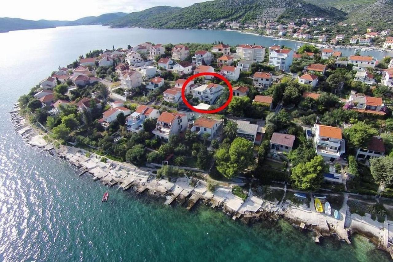 Apartments Frano Seget Vranjica Bagian luar foto